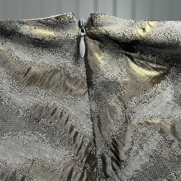 The Limited Pleated Metallic Gold Gray Skirt Zipper A Line XS Camo Print Party - Picture 8 of 12